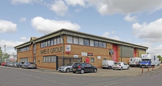 Plus de détails pour Travellers Ln, North Mymms - Industriel à louer