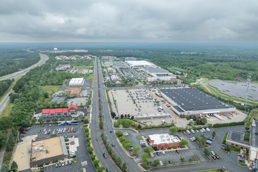 670-720 Centre of New England Blvd, Coventry, RI à vendre - Aérien - Image 3 de 9