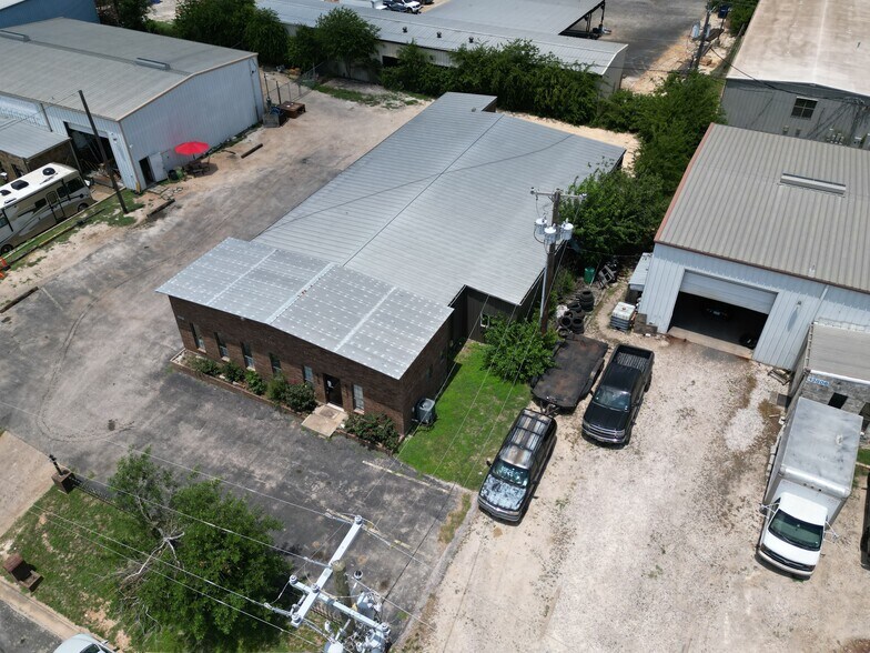 13804 Dragline Dr, Austin, TX à vendre - Photo du bâtiment - Image 3 de 5
