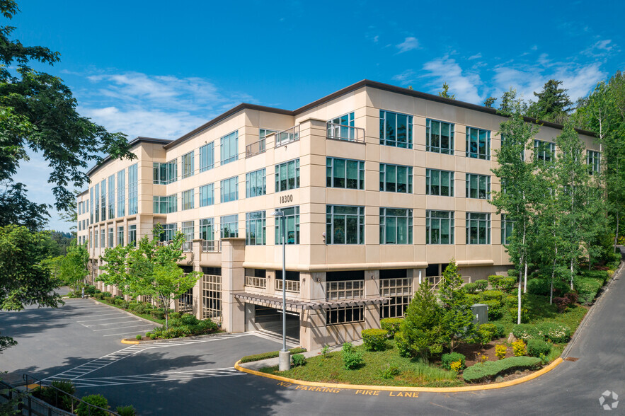 18300 Redmond Way, Redmond, WA for lease - Building Photo - Image 1 of 10