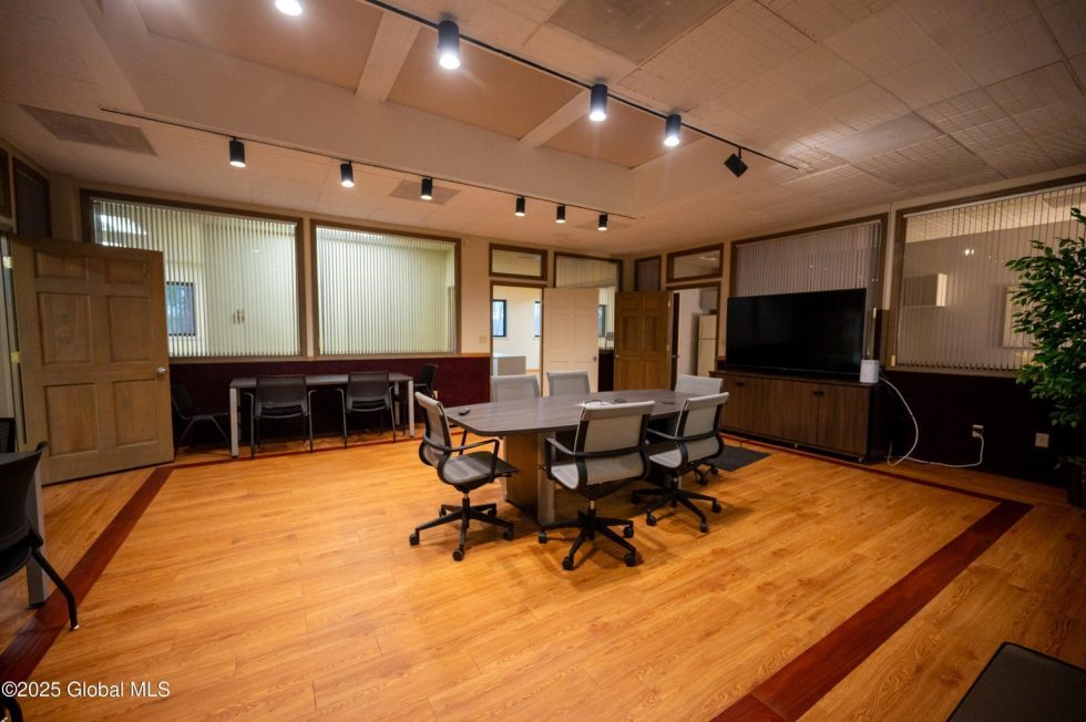 296 Morris Rd, Schenectady, NY for lease Interior Photo- Image 1 of 12