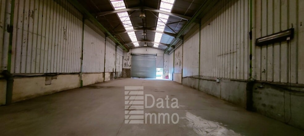 122 Rue Paul Vaillant Couturier, Noisy-le-Sec for lease - Building Photo - Image 3 of 4