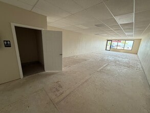 131-141 S Courtenay Pky, Merritt Island, FL for lease Interior Photo- Image 1 of 2