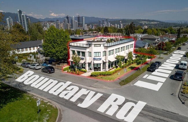 Plus de détails pour 3456 Boundary Rd, Vancouver, BC - Bureau à vendre