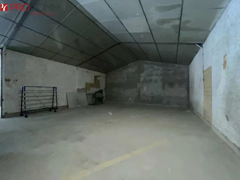 Industriel dans Barbentane à louer - Photo intérieure - Image 2 de 4