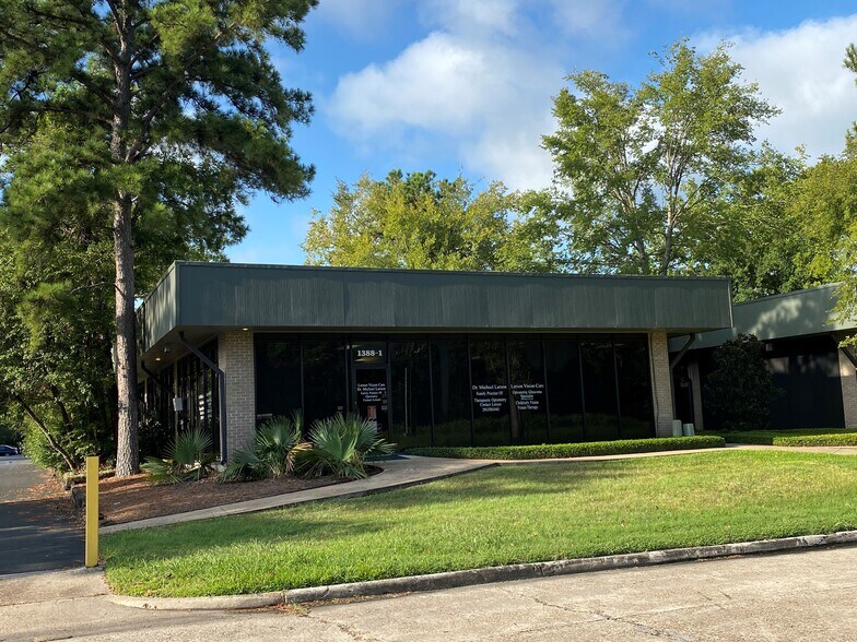 1388 Stonehollow Dr, Humble, TX à louer - Photo du bâtiment - Image 3 de 8