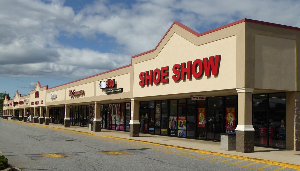 14055 E Wade Hampton Blvd, Greer, SC à louer - Photo du bâtiment - Image 1 de 3