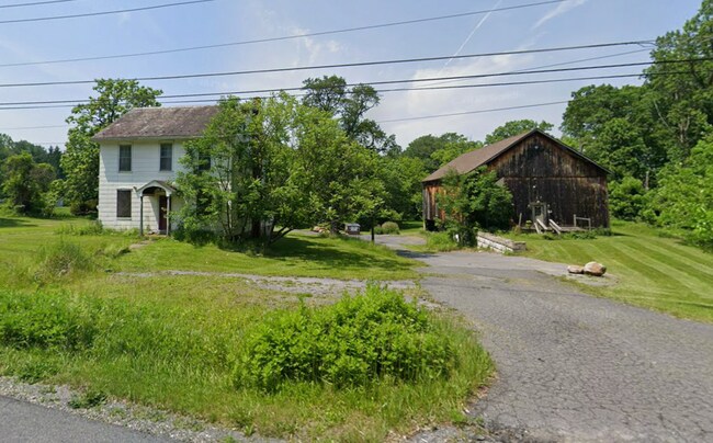 More details for 981 Riverview Dr, Walnutport, PA - Retail for Sale
