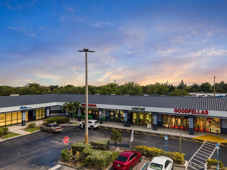 21301-21495 NW 2nd Ave, Miami, FL for lease - Building Photo - Image 3 of 19