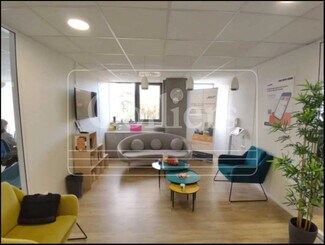 Plus de détails pour 7 Route De Galice, Aix-en-Provence - Bureau à louer