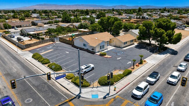 Plus de détails pour 12883 Amethyst Rd, Victorville, CA - Commerce de détail à vendre