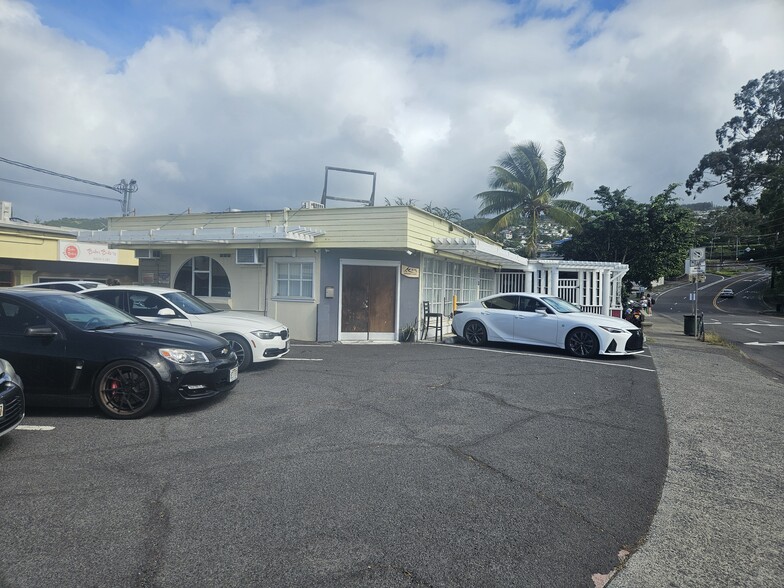 3036 Waialae Ave, Honolulu, HI for sale - Building Photo - Image 3 of 41