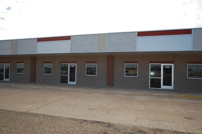 More details for 302-340 E 40th St, Lubbock, TX - Industrial for Lease