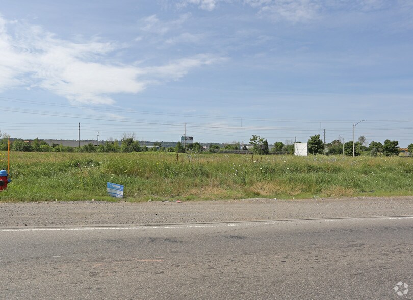 Fruitland Rd & S Service Rd, Hamilton, ON for sale - Primary Photo - Image 1 of 1