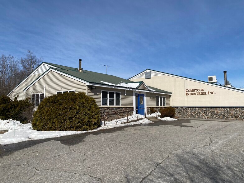 23 Foundry Ave, Meredith, NH à vendre - Photo du bâtiment - Image 2 de 12