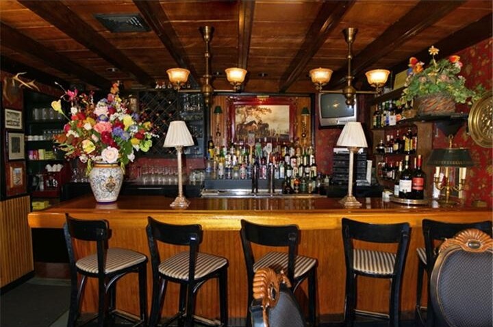 991 River Rd, Erwinna, PA à louer - Photo du bâtiment - Image 3 de 9