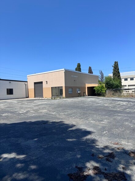 1003 Arguello St, Redwood City, CA for lease - Building Photo - Image 2 of 15