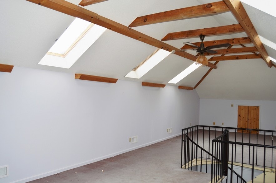 66 Old Rochester Rd, Dover, NH for lease - Interior Photo - Image 2 of 13