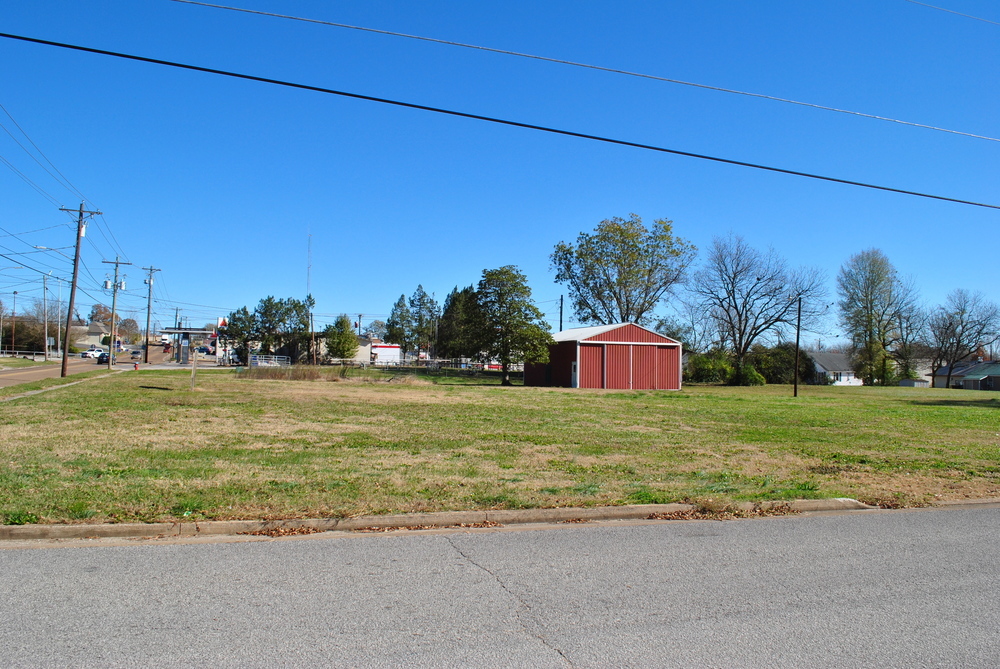 319 W Main St, Henderson, TN à vendre Photo principale- Image 1 de 1