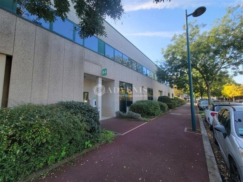 Flex dans Gennevilliers à louer - Photo du bâtiment - Image 2 de 7