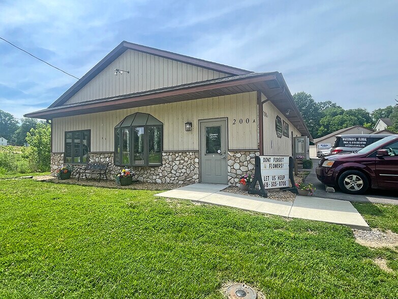 200 Collinsville Rd, Troy, IL à louer - Photo du bâtiment - Image 1 de 11