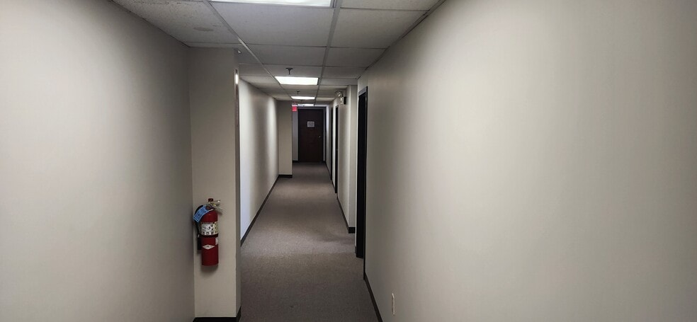 197 W Central St, Natick, MA for lease - Building Photo - Image 2 of 13