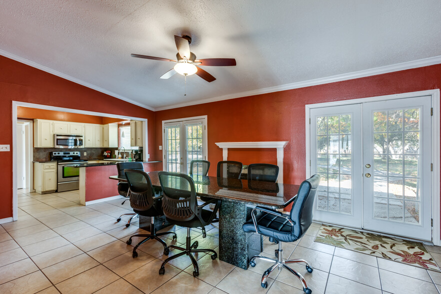 500 E Palm Valley Blvd, Round Rock, TX for sale - Building Photo - Image 3 of 14