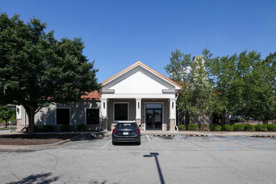 2217 War Admiral Way, Lexington, KY for lease - Building Photo - Image 2 of 12