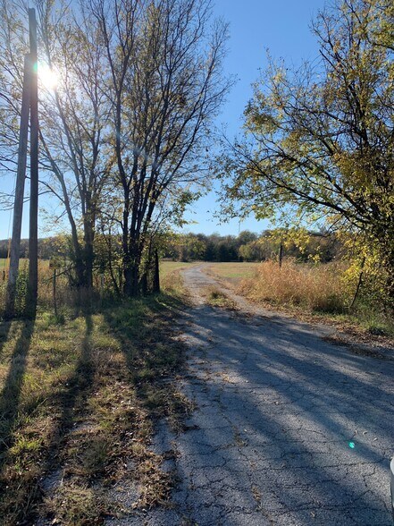 747 S Moretz Ave, Claremore, OK à vendre - Photo du bâtiment - Image 2 de 9