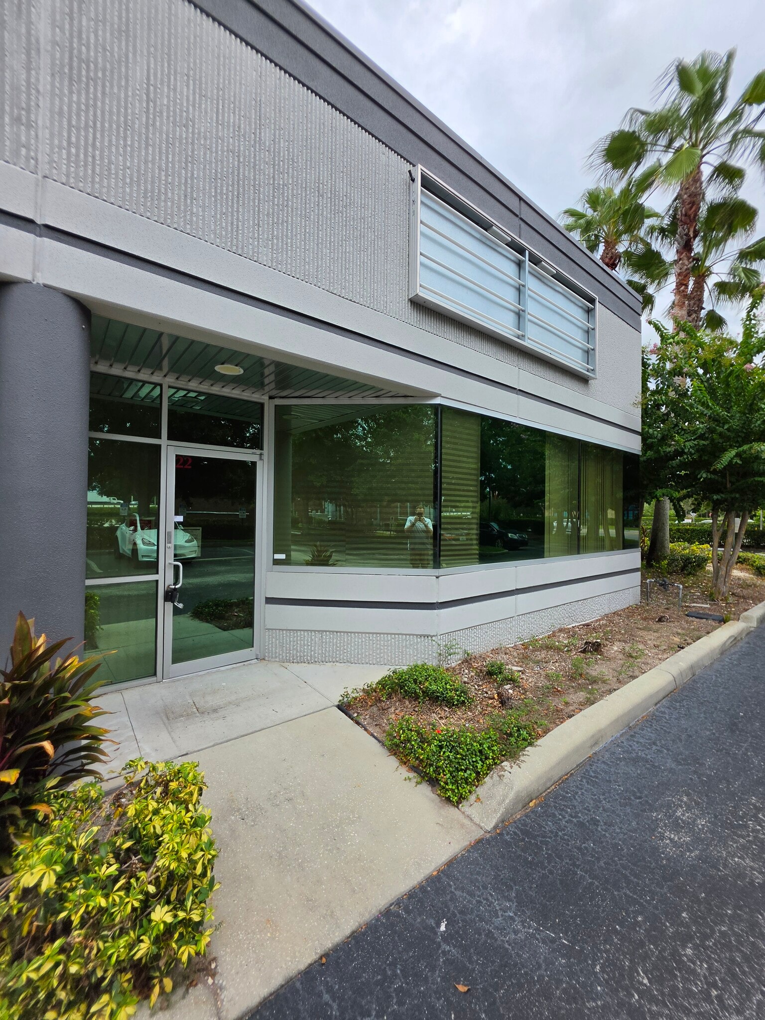 7901 Kingspointe Pky, Orlando, FL for lease Building Photo- Image 1 of 21
