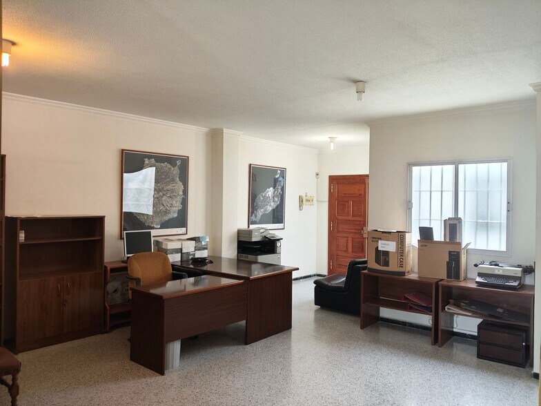 Plaza de Santa Isabel, 1, Las Palmas de Gran Canaria, Las Palmas for lease - Interior Photo - Image 2 of 18