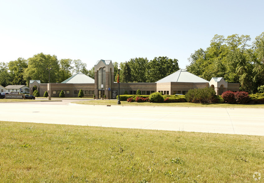 10524 E Grand River Ave, Brighton, MI for lease - Building Photo - Image 3 of 9