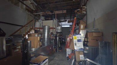 1504 Damon Ave, Kissimmee, FL for lease Interior Photo- Image 2 of 4