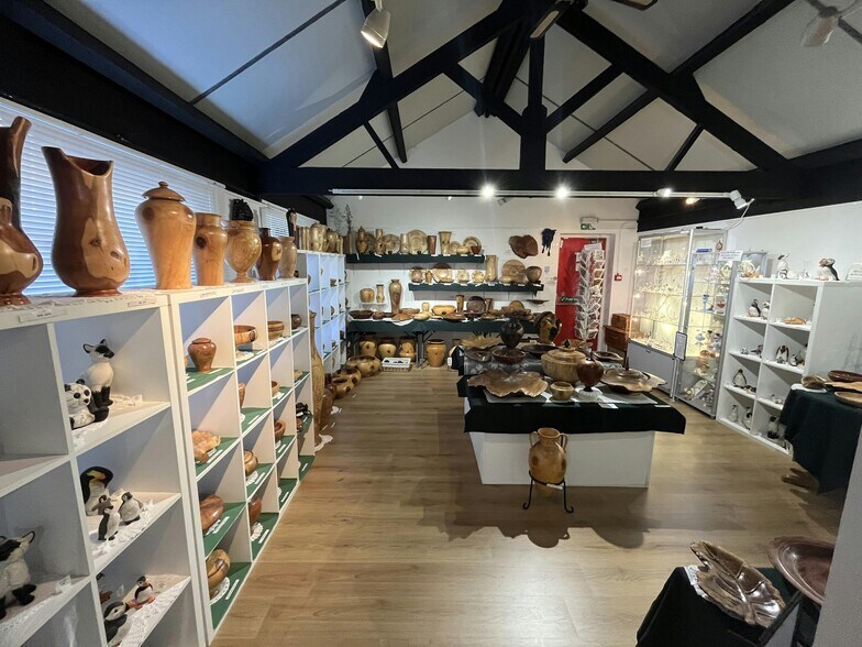 6 Grafton St, High Wycombe à vendre - Photo du bâtiment - Image 2 de 19