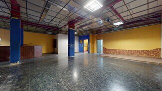 Plus de détails pour Multi-résidentiel à vendre