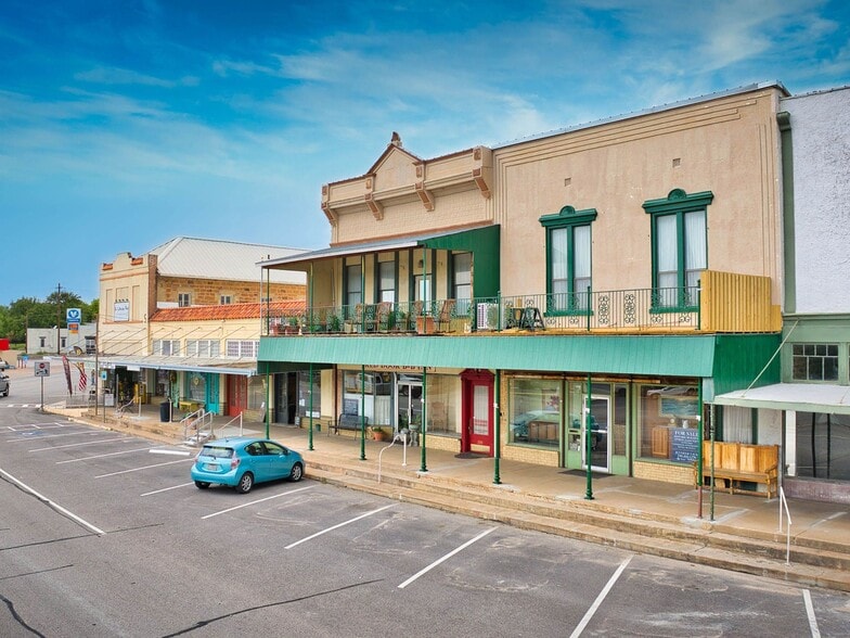 228 Fort McKavitt St, Mason, TX à vendre - Photo du bâtiment - Image 1 de 10