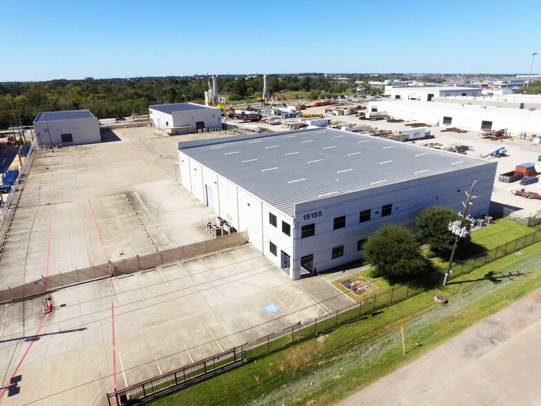 18155 Chisholm Trl, Houston, TX à vendre - Photo du bâtiment - Image 3 de 14