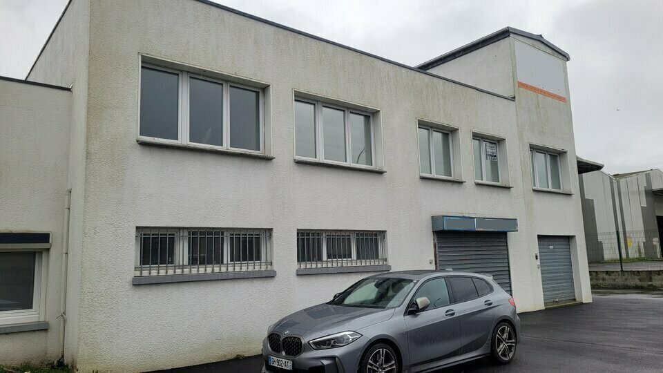 Office in Le Grand-Quevilly for lease Building Photo- Image 1 of 13