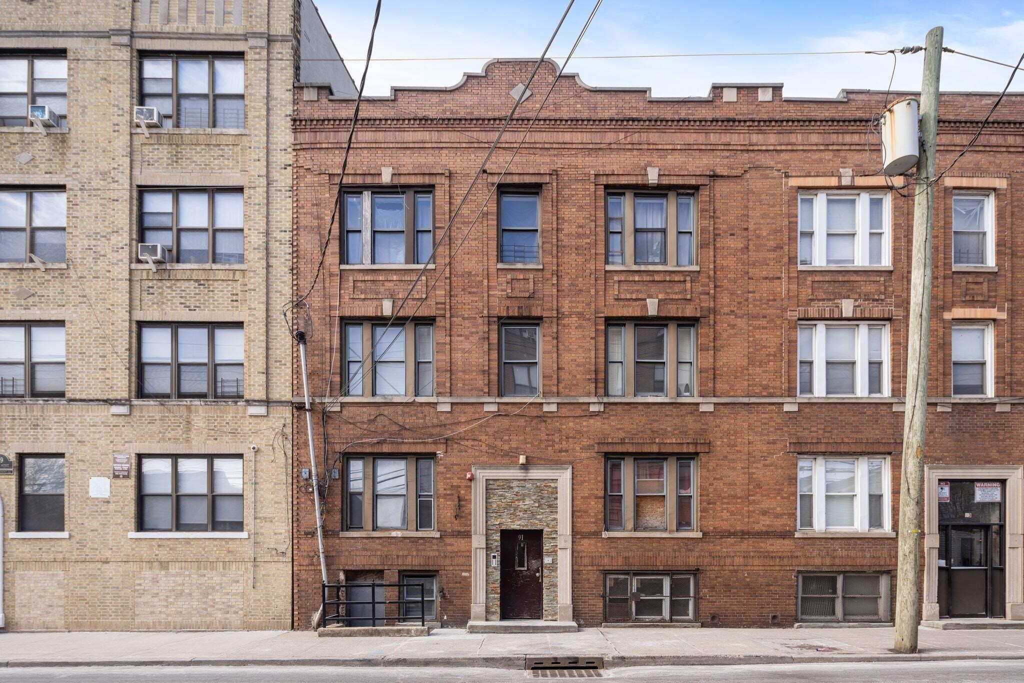 91 Bergen Ave, Jersey City, NJ à vendre Photo du bâtiment- Image 1 de 34