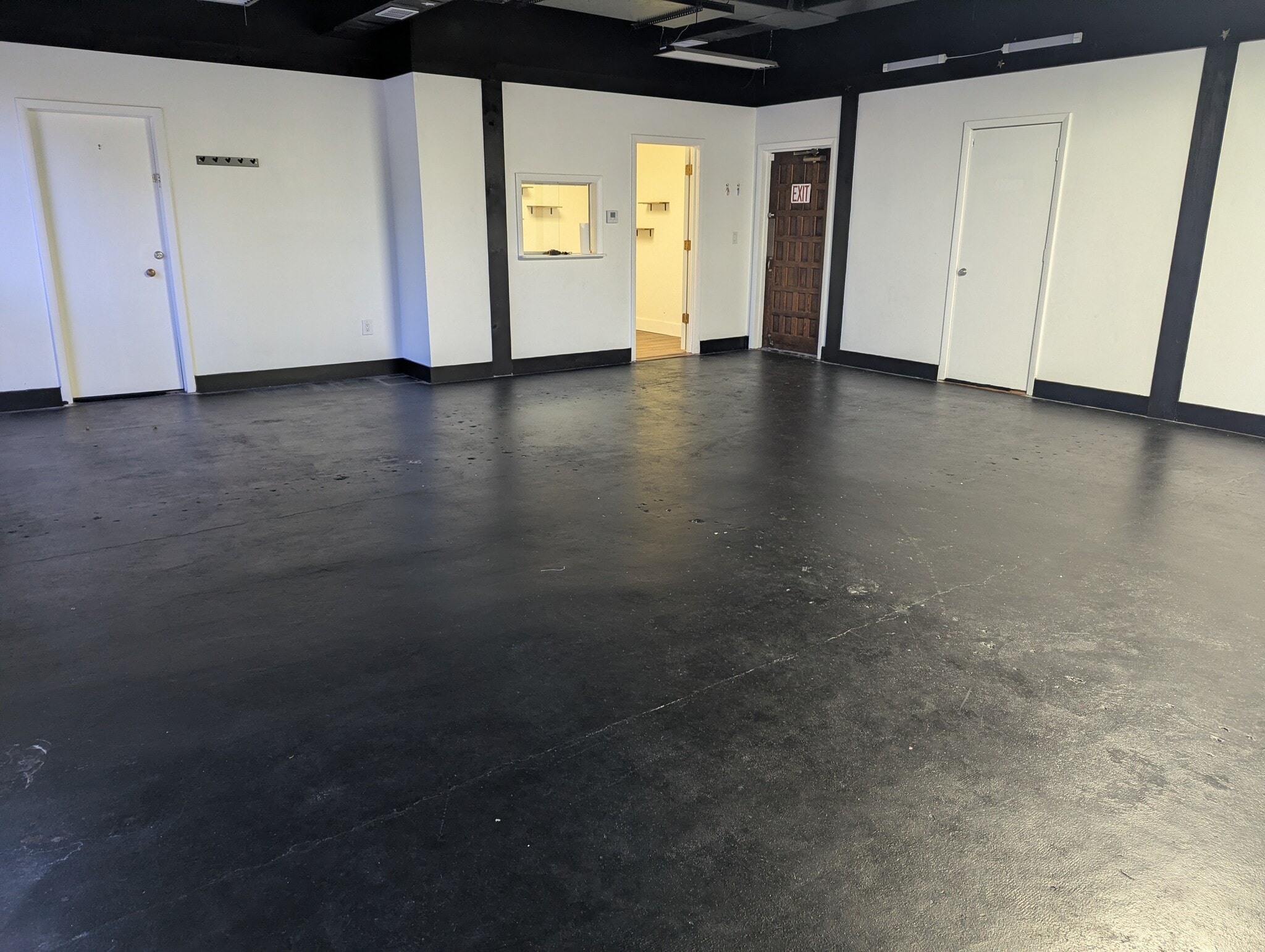 6710 Embassy Blvd, Port Richey, FL à louer Photo intérieure- Image 1 de 7