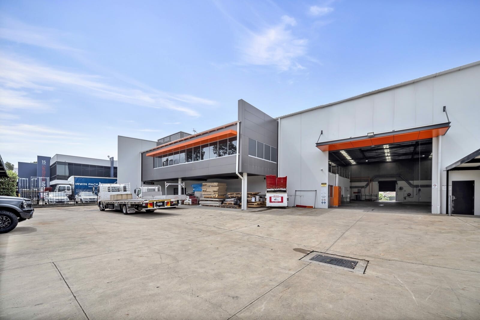 13 Yulong Cl, Moorebank for sale Primary Photo- Image 1 of 14