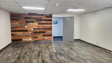 21822 Sherman Way, Canoga Park, CA for lease Interior Photo- Image 1 of 4