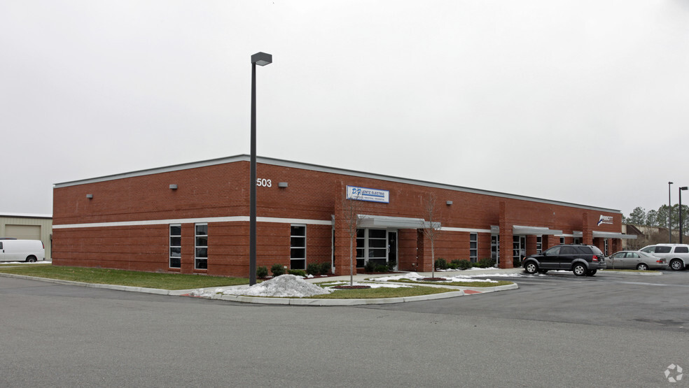 2503 58th St, Hampton, VA for lease - Building Photo - Image 1 of 6