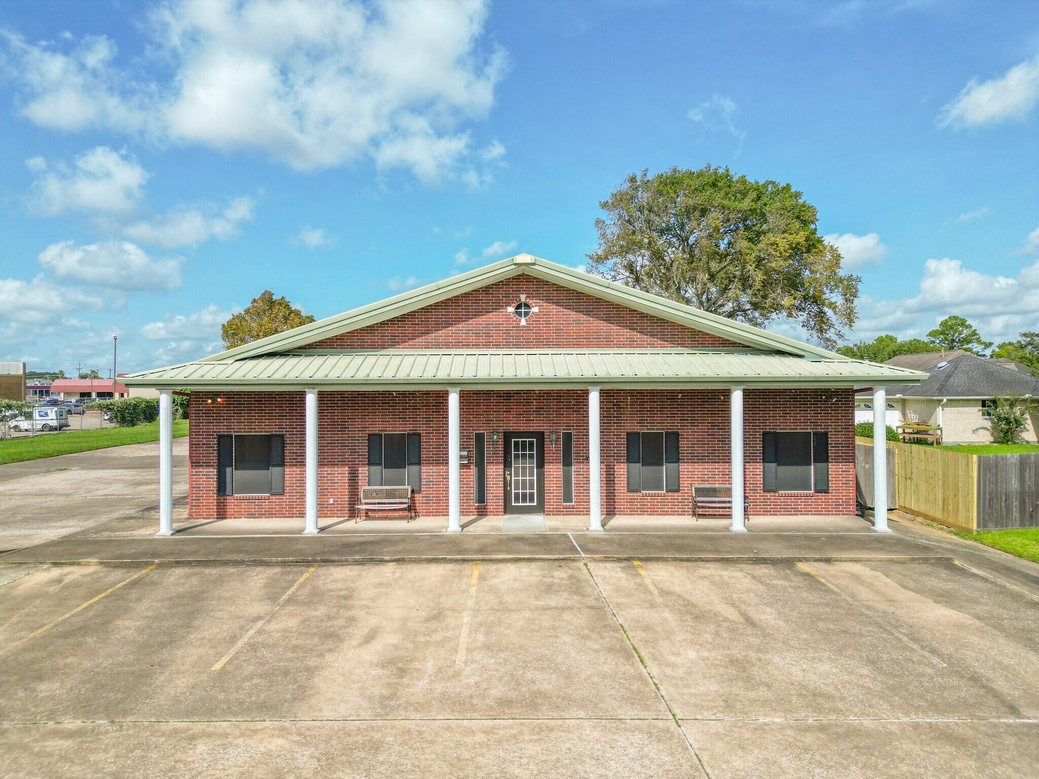 570 Dula St, Alvin, TX à vendre Photo du bâtiment- Image 1 de 1