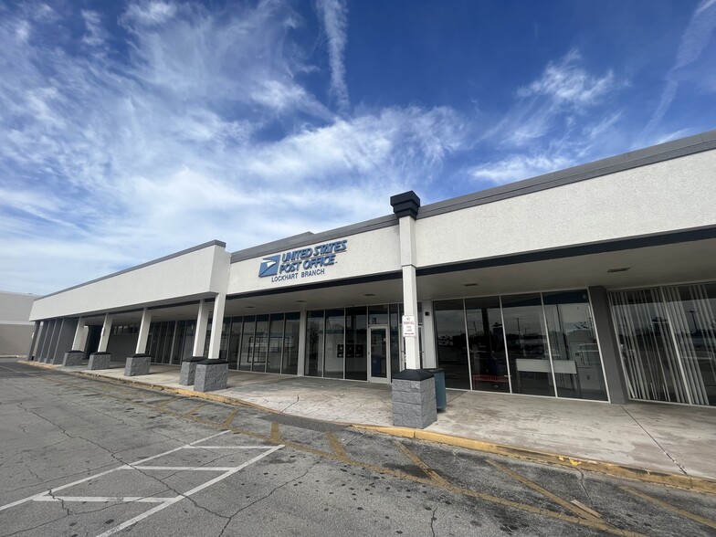 5019 Edgewater Dr, Orlando, FL for lease - Building Photo - Image 2 of 11