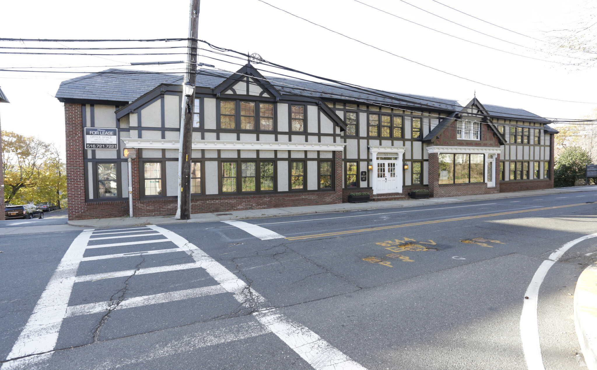 55 Bryant Ave, Roslyn, NY for lease Primary Photo- Image 1 of 9