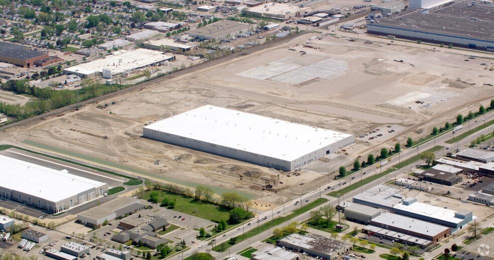 23950 Mound Rd, Warren, MI for lease - Aerial - Image 2 of 3