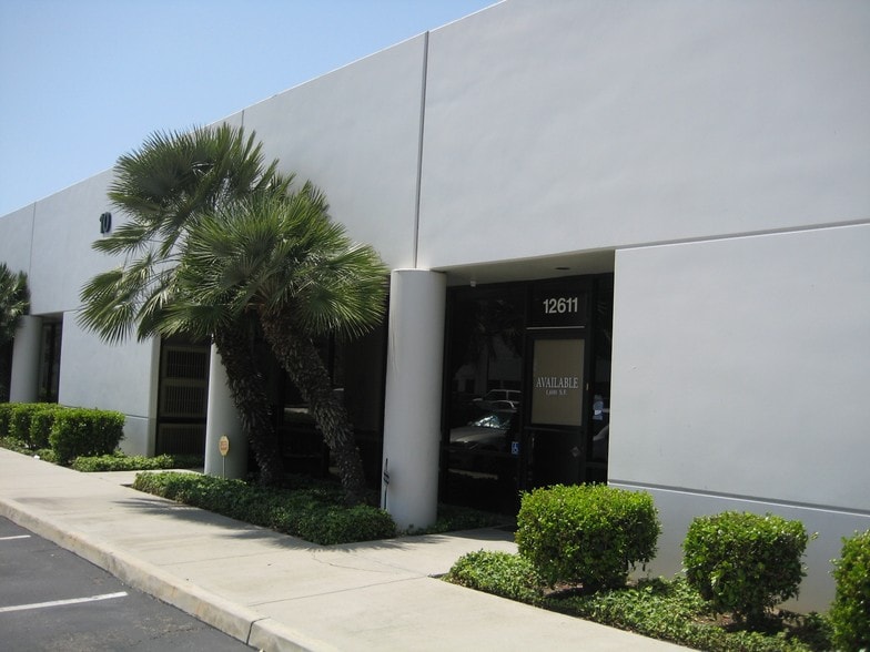 12661 Hoover St, Garden Grove, CA for lease - Building Photo - Image 2 of 6