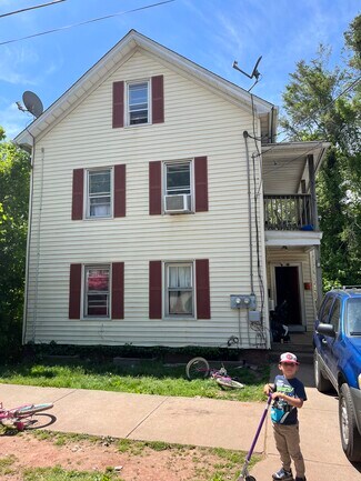 Plus de détails pour 151 View St, Meriden, CT - Multi-résidentiel à vendre