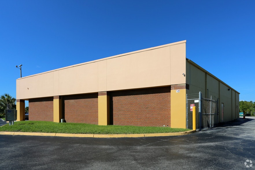 2705-2819 Peters Rd, Fort Pierce, FL for lease - Building Photo - Image 3 of 11